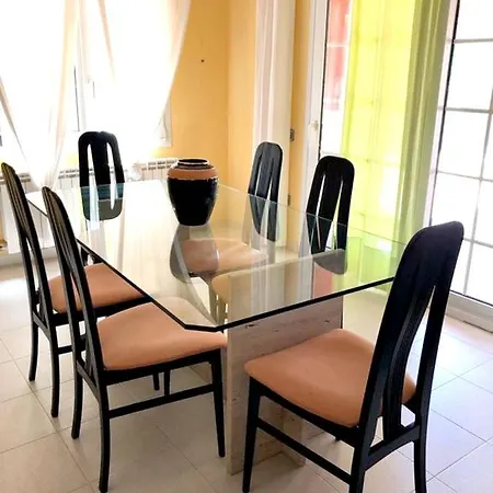 With 3 Bedrooms In With Wonderful Mountain View Private Pool Enclosed Garden 6 Km From The Beach فيلة